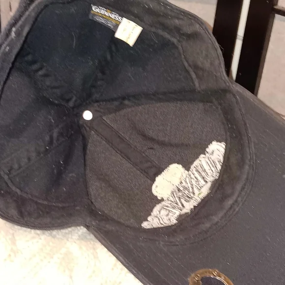 Guinness Black Hat with Green Shamrock And Opener - Picture 6 of 6